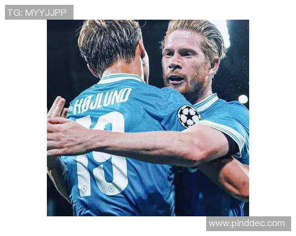 38岁足球明星依旧闪耀赛场 传奇球员展现超凡实力引领球队再创辉煌 38岁足球明星依旧闪耀赛场 传奇球员展现超凡实力引领球队再创辉煌